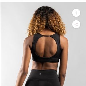 Buffbunny maraschino sports bra